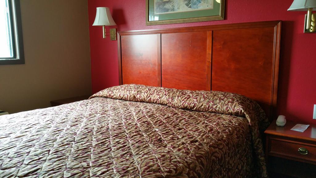 Rodeway Inn Mitchell Ngoại thất bức ảnh