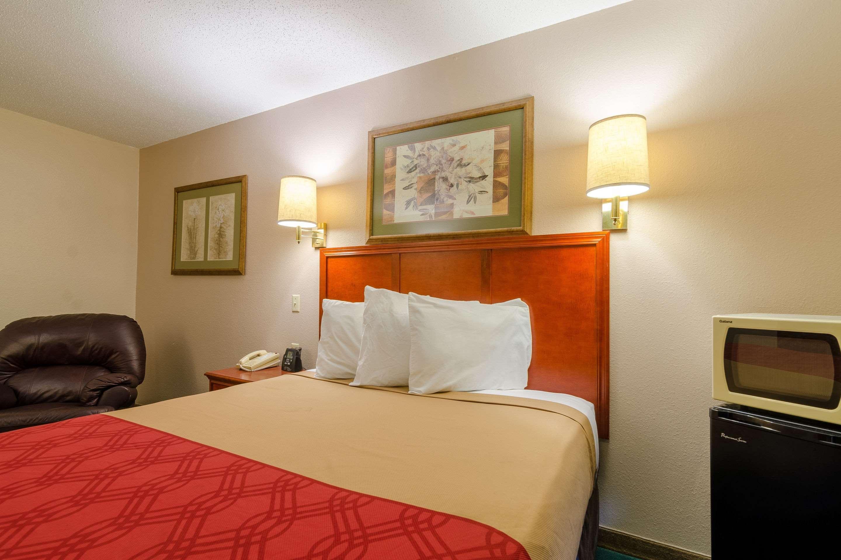 Rodeway Inn Mitchell Ngoại thất bức ảnh
