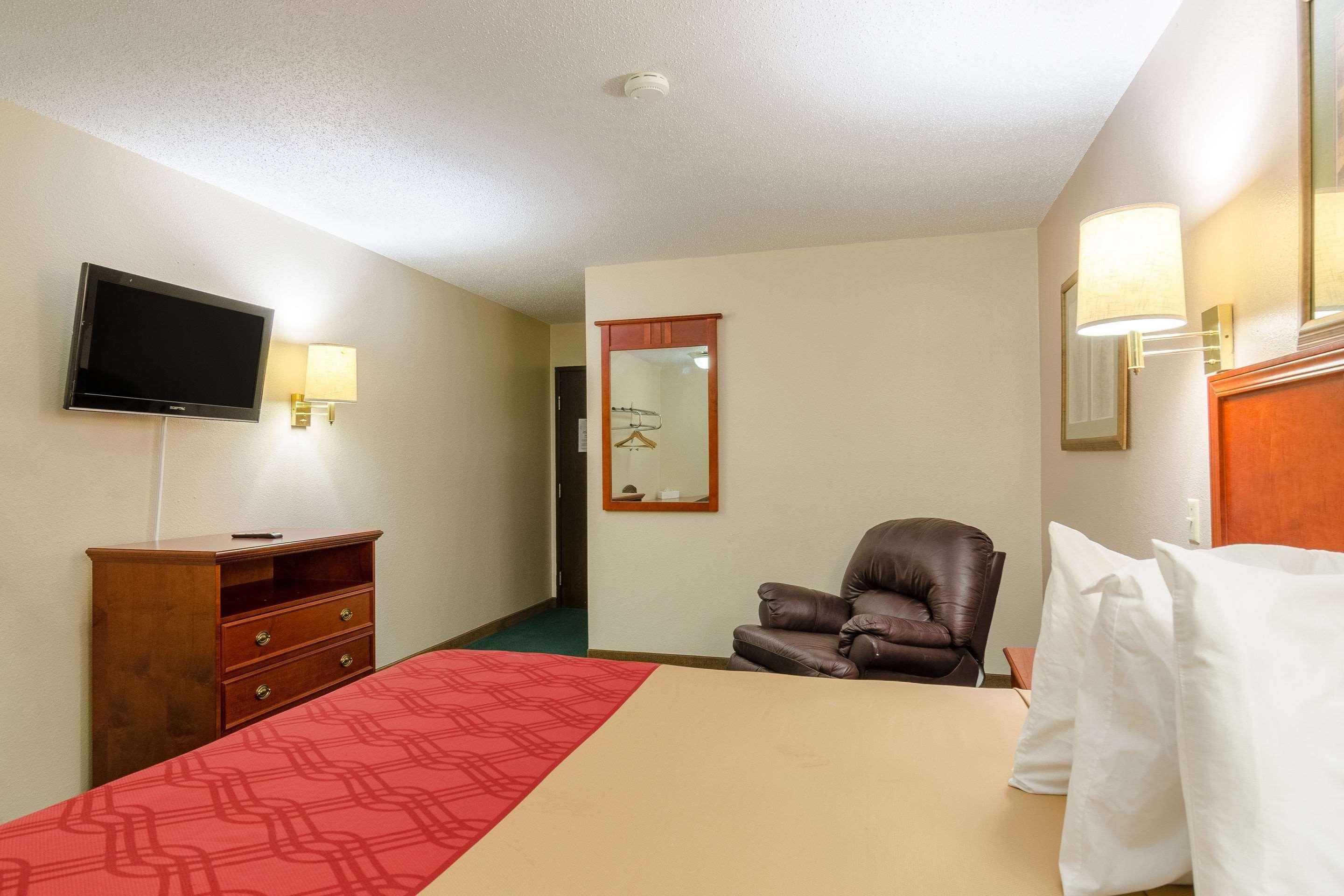 Rodeway Inn Mitchell Ngoại thất bức ảnh