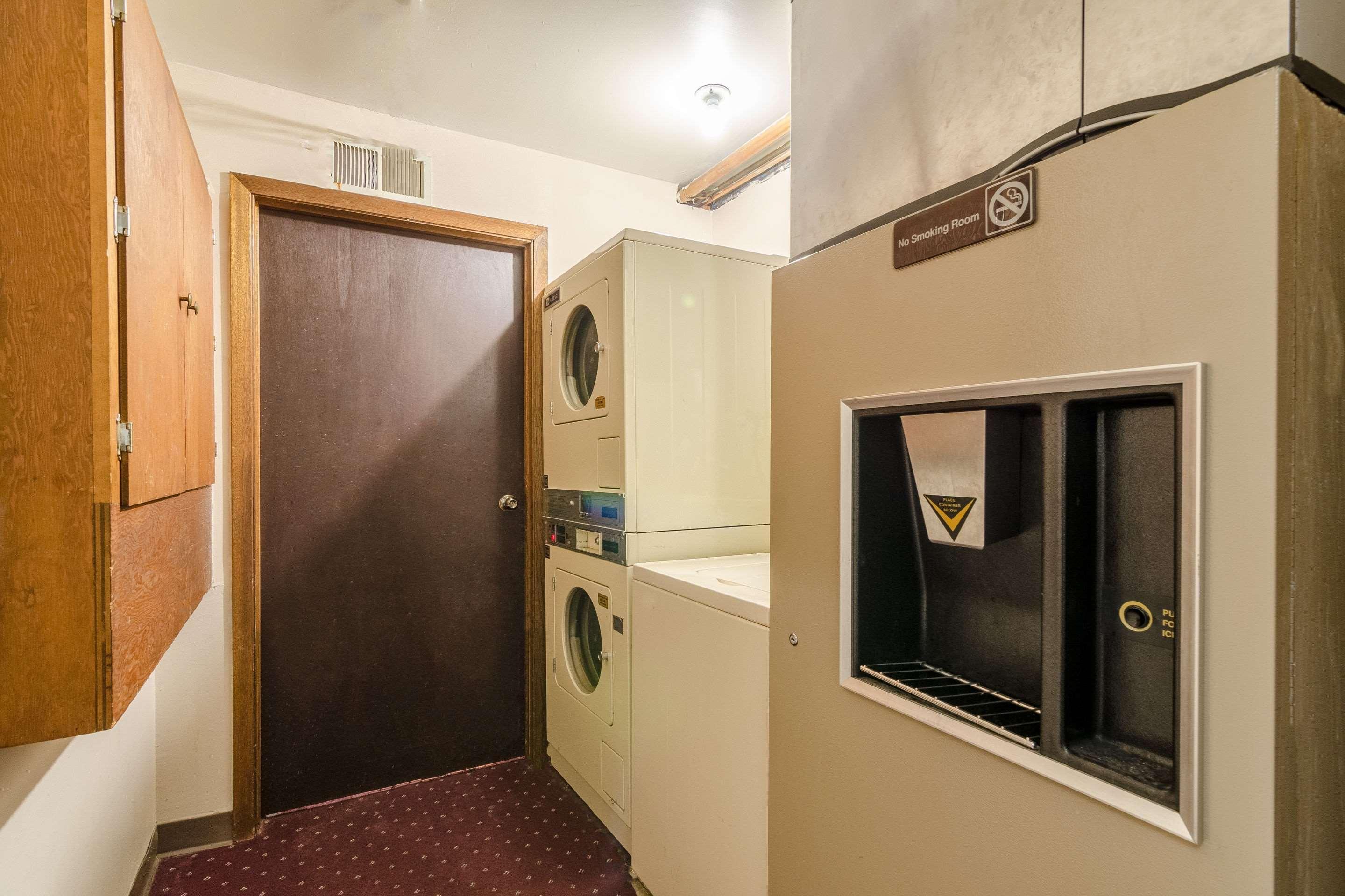 Rodeway Inn Mitchell Ngoại thất bức ảnh